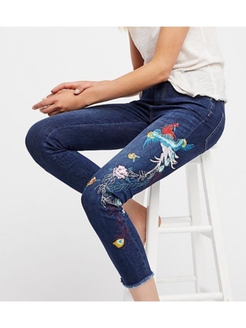 Free People Embroidered Bird Jeans Womens 27